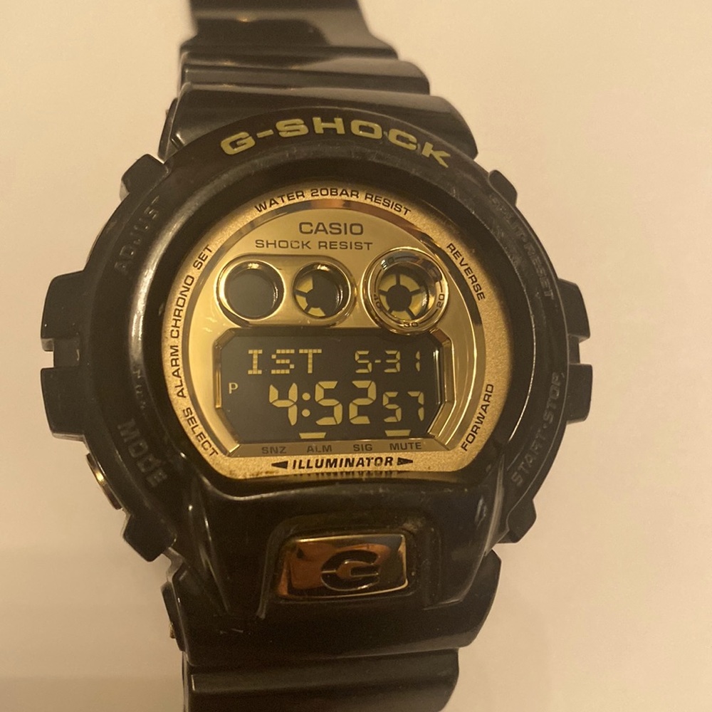 Casio G-SHOCK 3420 Watch in Black and Gold